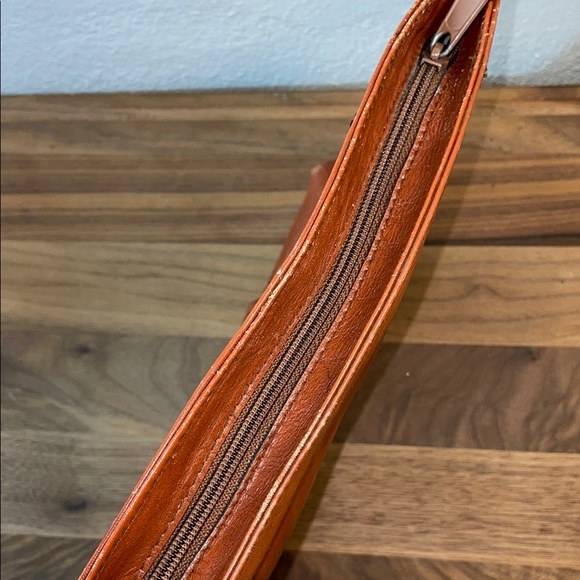 VTG B. Young Leather 70’s 80’s Western Neutral Zipper Clutch Purse Festival Chic - Picture 10 of 16